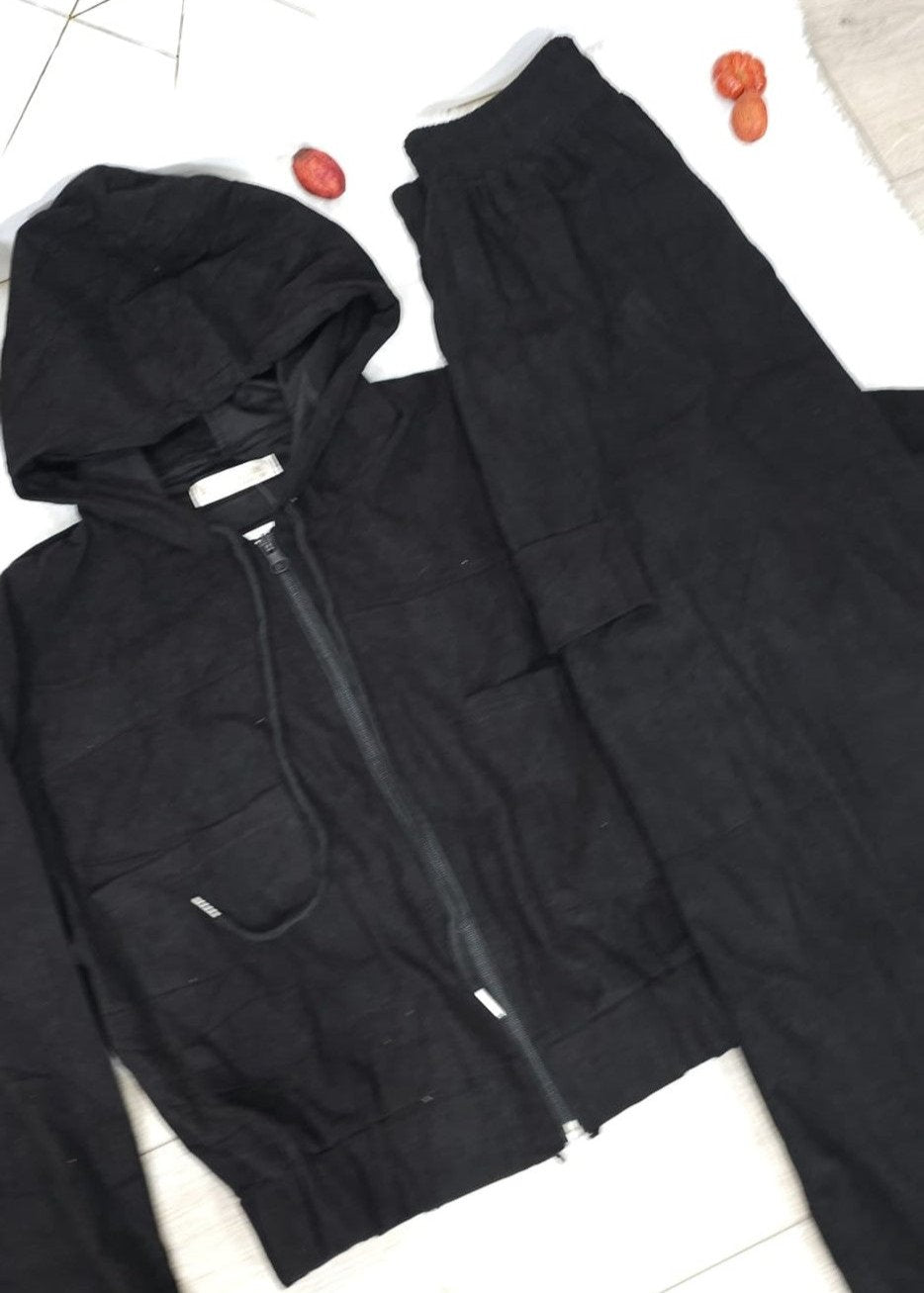 A - Set #315 (Zipper)